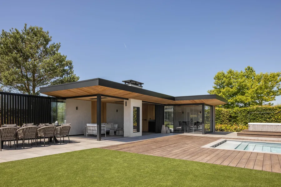 Poolhouse op maat met zwembad