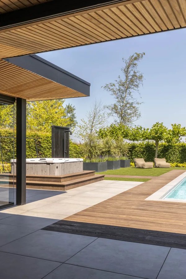 Poolhouse op maat met zwembad