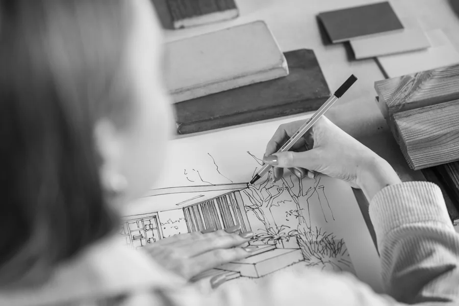 Ontwerper schetst een buitenverblijf