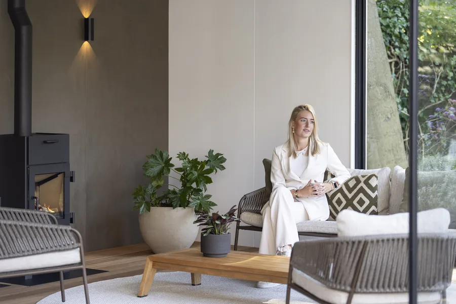Luxe buitenhuis in riante villatuin